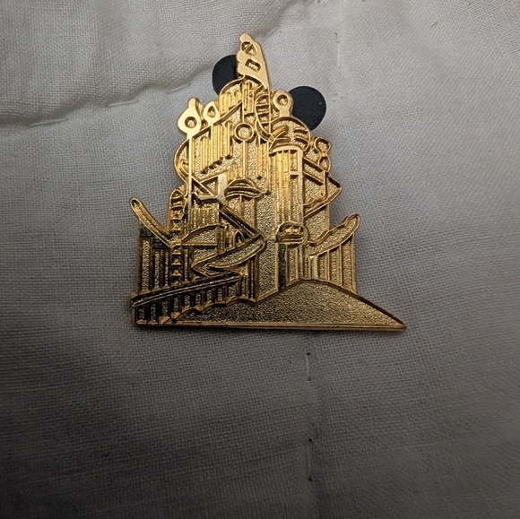 Disney Other - Little Mermaid Tritons Gold Castle Palace Individual Disney Trading Pin